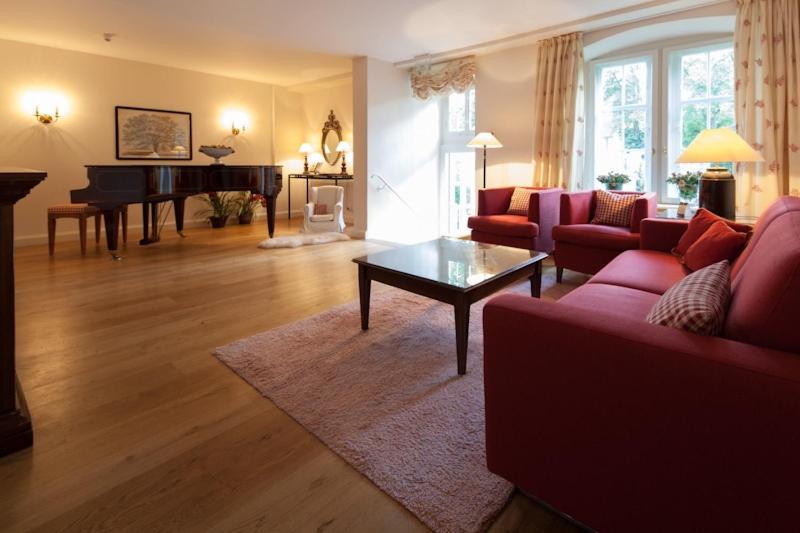 Schlosshotel Muenchhausen Aerzen Esterno foto
