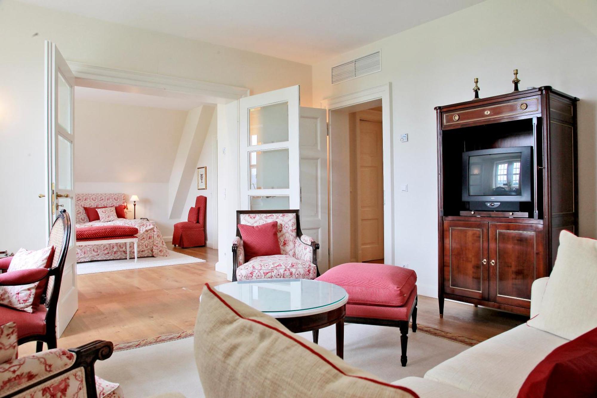 Schlosshotel Muenchhausen Aerzen Esterno foto