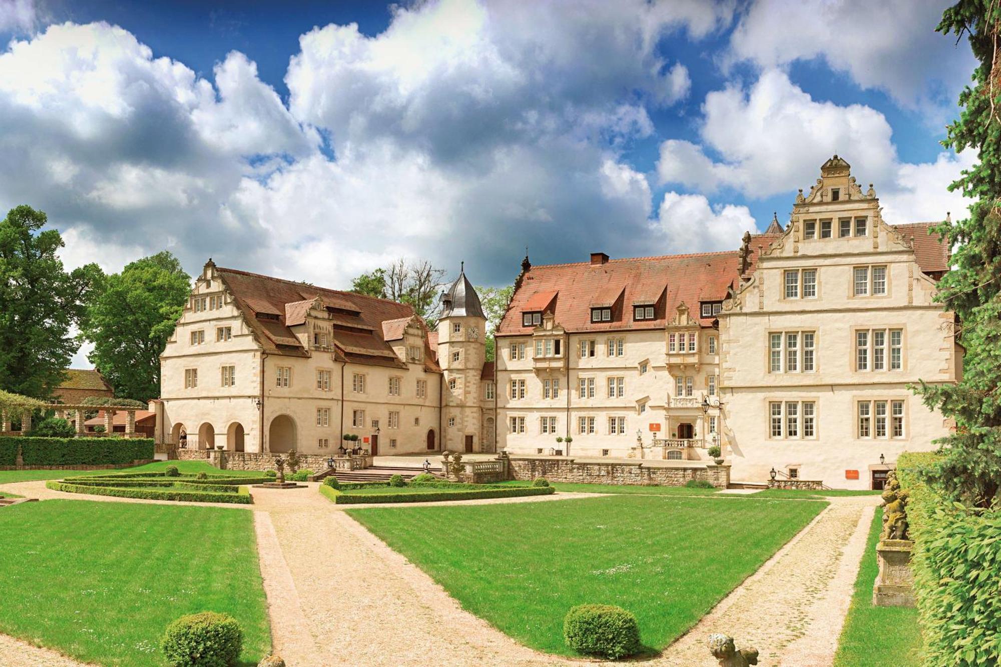 Schlosshotel Muenchhausen Aerzen Esterno foto