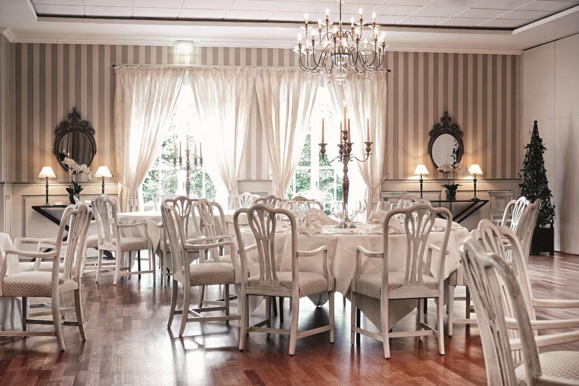 Schlosshotel Muenchhausen Aerzen Esterno foto