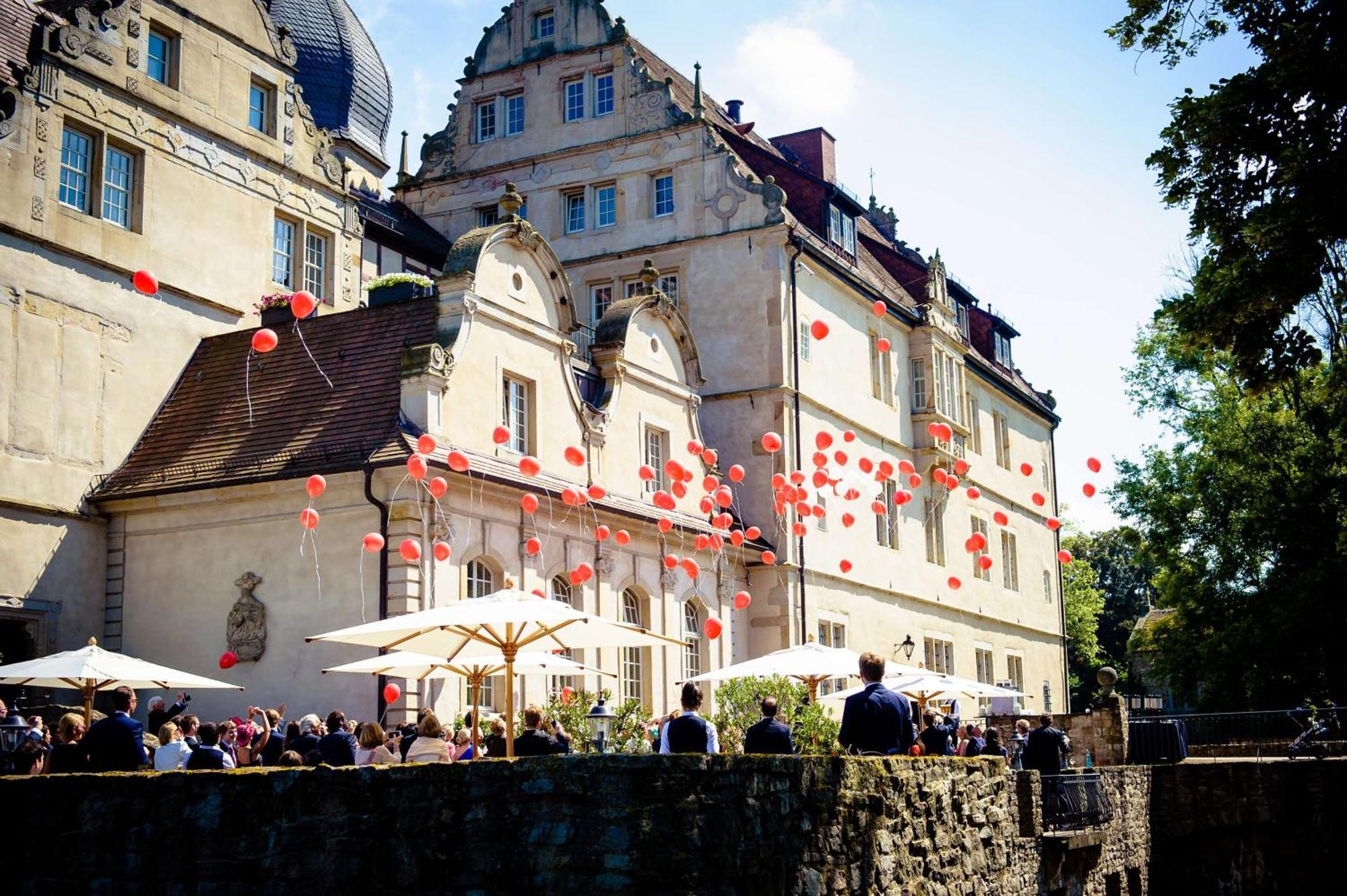 Schlosshotel Muenchhausen Aerzen Esterno foto