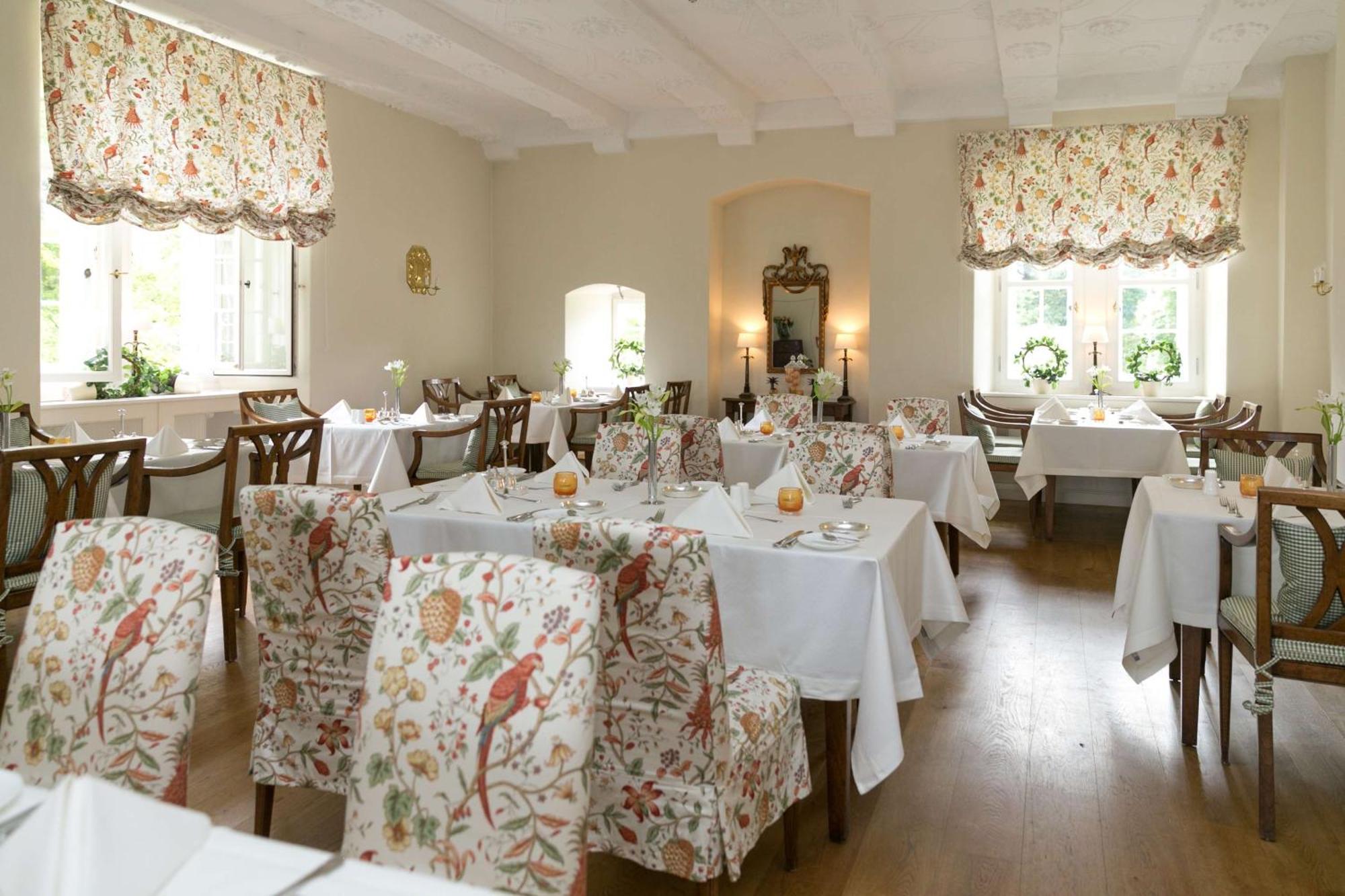 Schlosshotel Muenchhausen Aerzen Esterno foto
