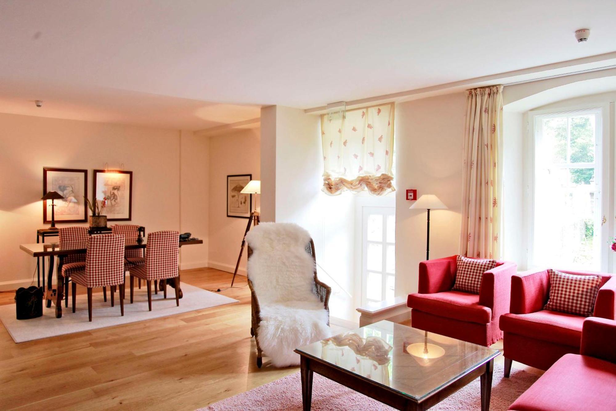 Schlosshotel Muenchhausen Aerzen Esterno foto
