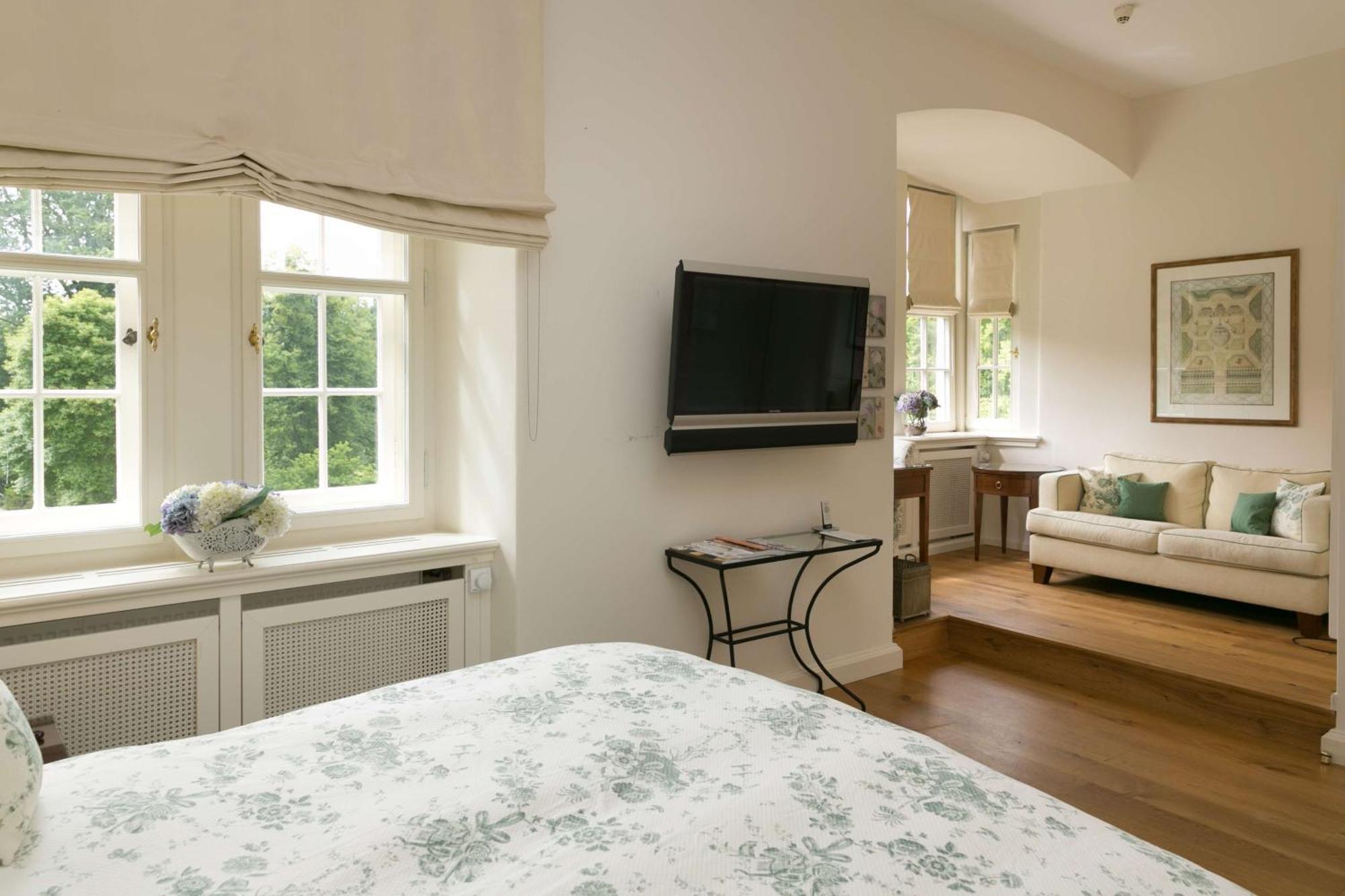 Schlosshotel Muenchhausen Aerzen Esterno foto