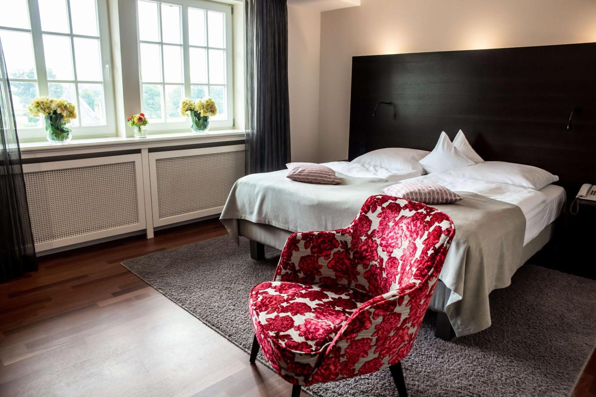 Schlosshotel Muenchhausen Aerzen Esterno foto