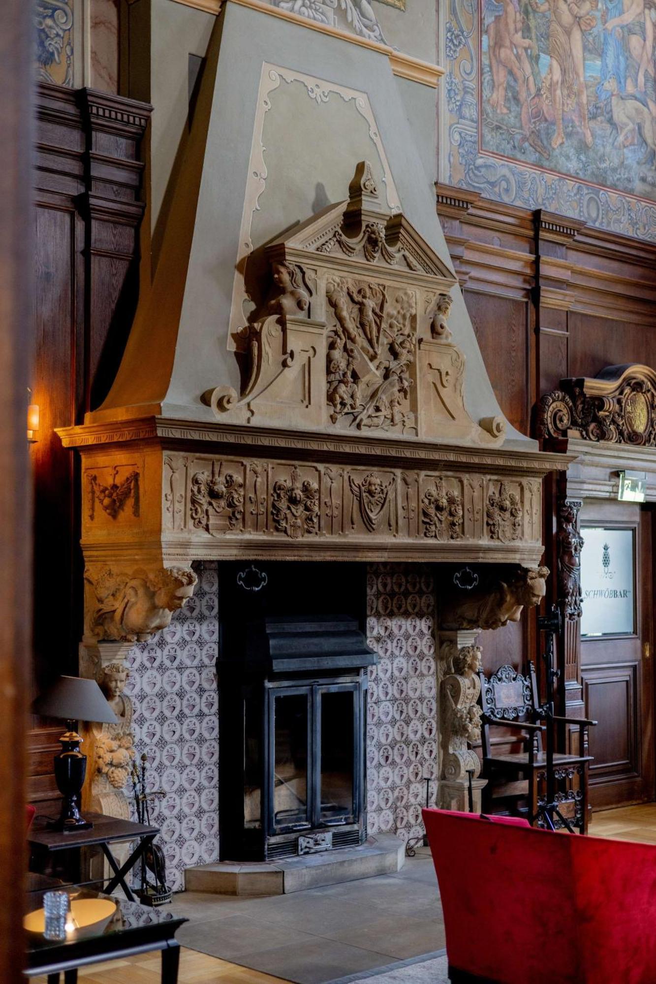 Schlosshotel Muenchhausen Aerzen Esterno foto