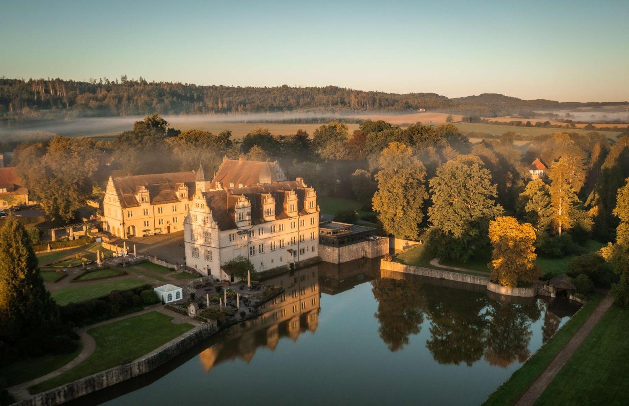 Schlosshotel Muenchhausen Aerzen Esterno foto